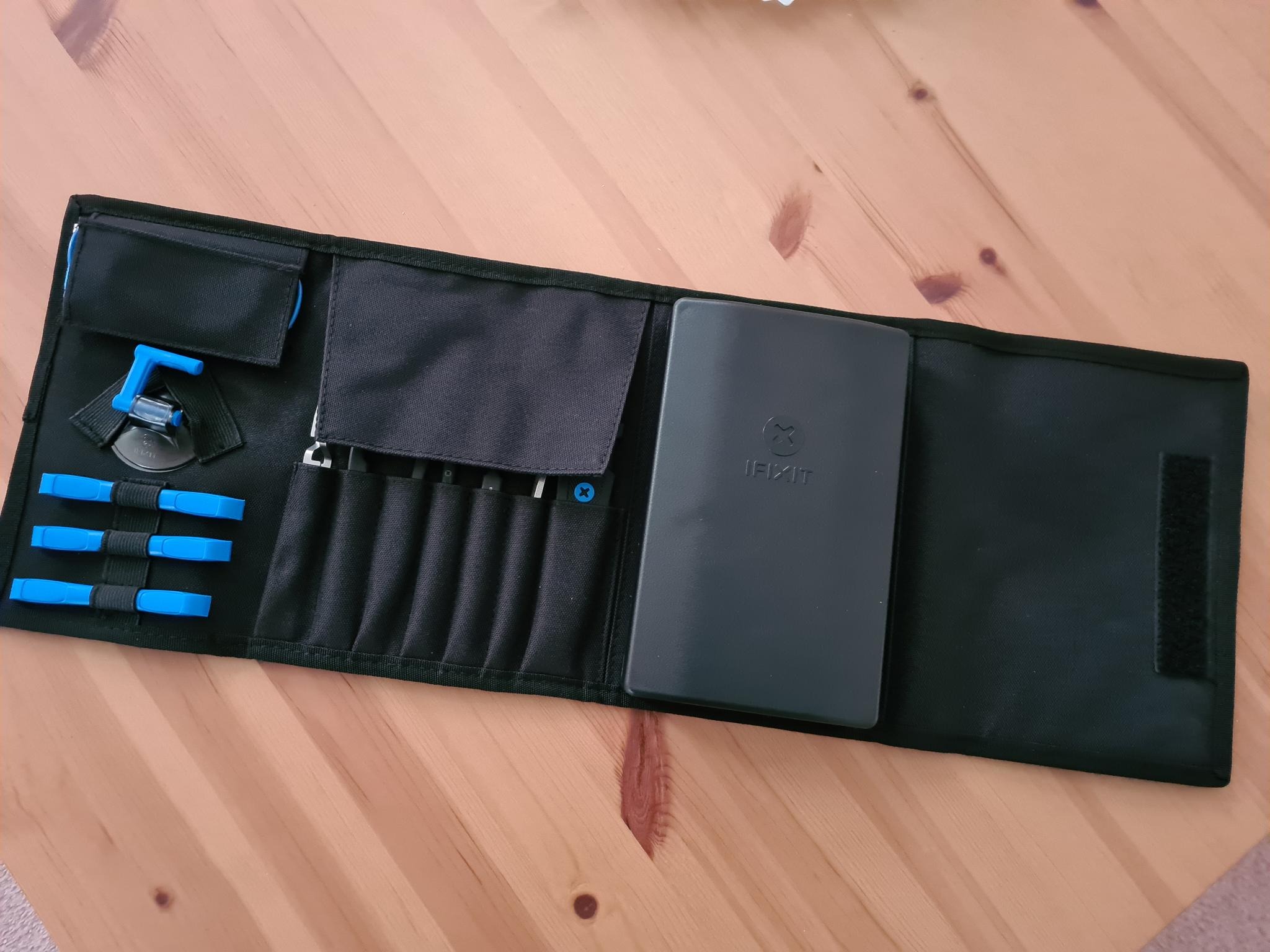 iFixit Pro Tech Toolkit contents